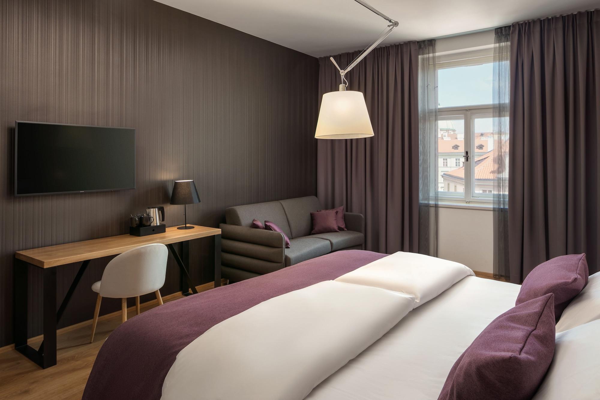 Hotel Moods Charles Bridge Praga Exterior foto